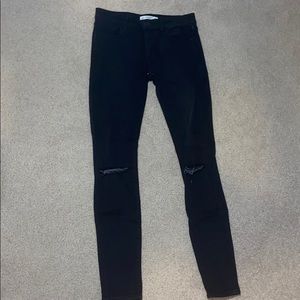 Abercrombie&Fitch low rise black jeans w/ rips